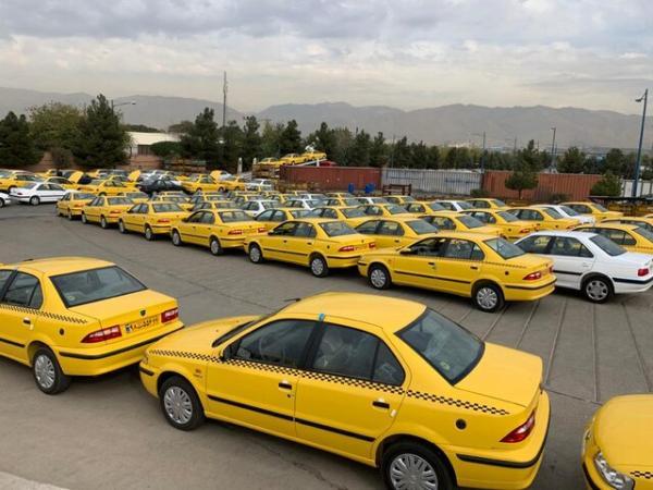 شروع ثبت نام نخست بیمه درمان تکمیلی رانندگان تاکسی در مرکز